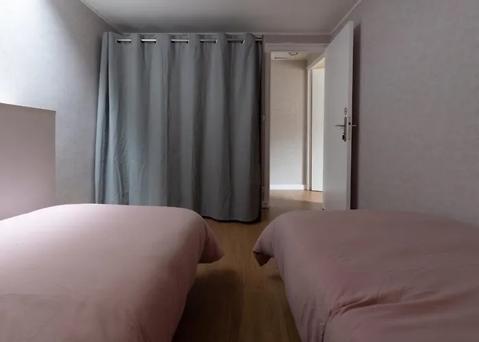 55m2 Cosy Au Calme Avec Terrasse Et Box Individuel Hébergement de vacances Nouzonville